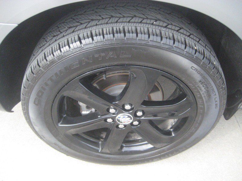 Used 2024 Buick Enclave Essence w/ Sport Touring Edition FWD image 8
