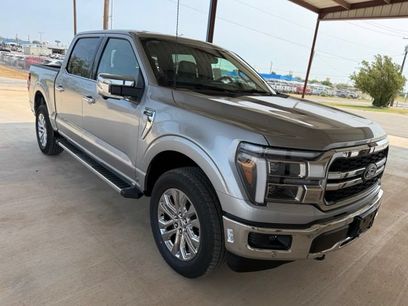 New 2026 Ford F150 Lariat w/ Equipment Group 501A Mid