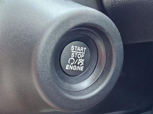 New 2025 RAM ProMaster 2500 w/ Convenience Group image 26