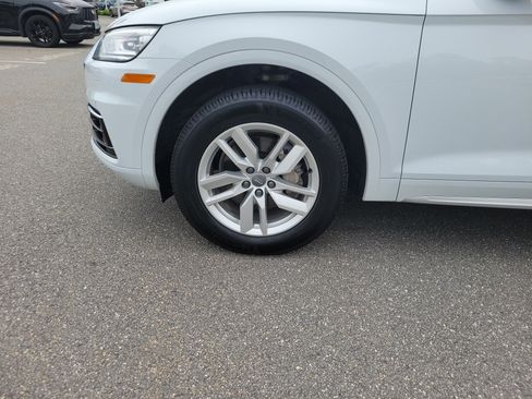 Used 2020 Audi Q5 2.0T Premium w/ Convenience Package AWD/4WD image 11