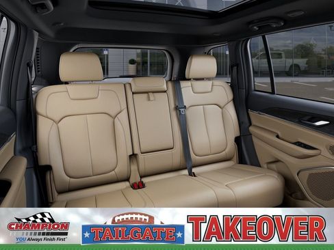 New 2026 Jeep Grand Cherokee Limited w/ Limited Altitude Package AWD/4WD image 15