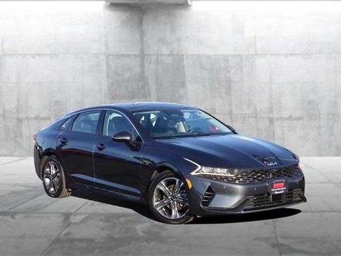 Used 2022 Kia K5 EX w/ EX Premium Package image 2