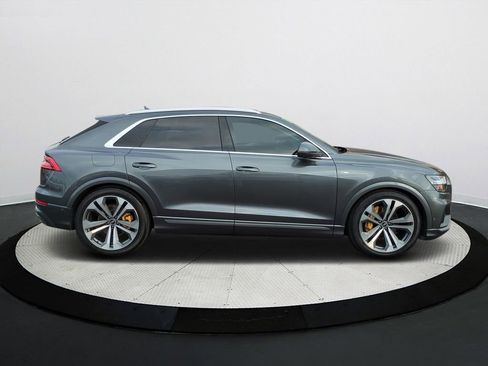 Used 2021 Audi Q8 Prestige image 3