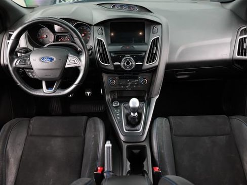 Used 2016 Ford Focus RS AWD/4WD image 2