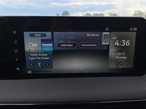 Certified 2025 Nissan Kicks SR image 15