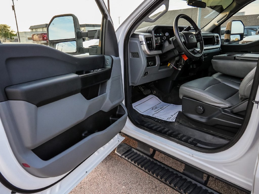 Used 2025 Ford F350 XL AWD/4WD image 29