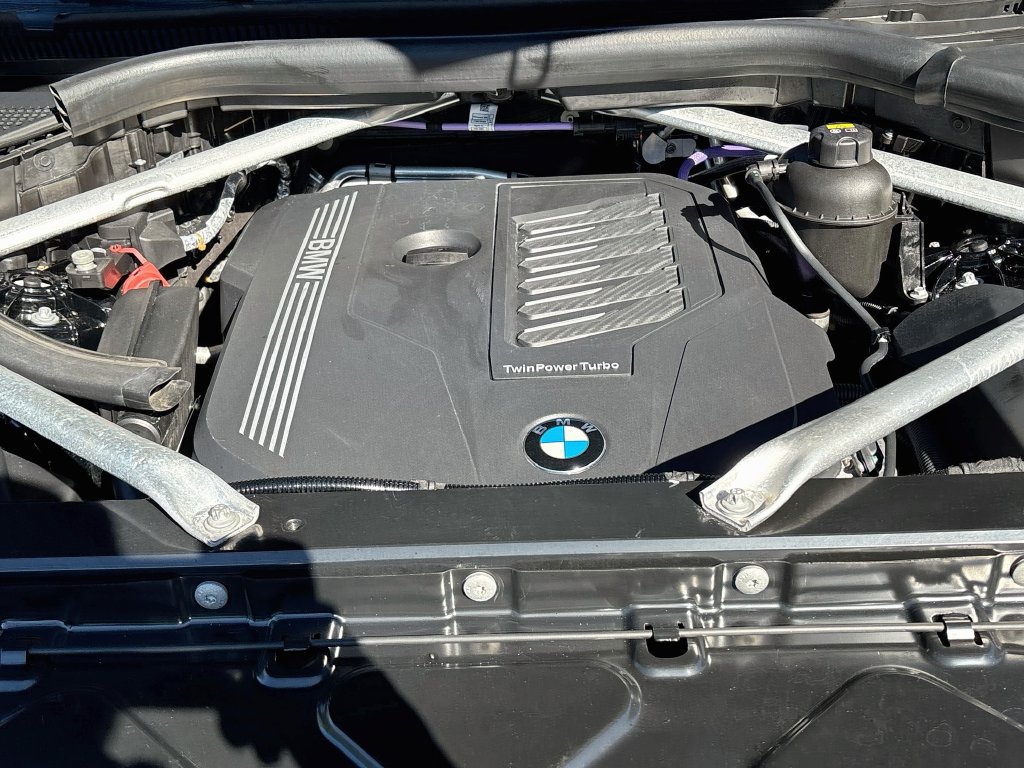Used 2023 BMW X5 xDrive40i AWD/4WD image 31