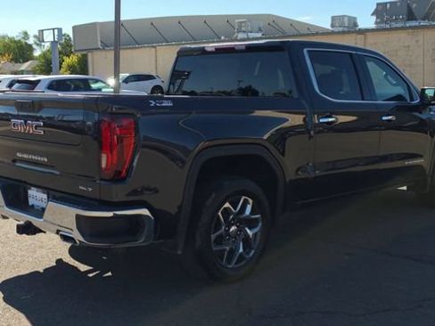 Used 2024 GMC Sierra 1500 SLT AWD/4WD image 9