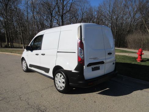 Used 2020 Ford Transit Connect XL image 4