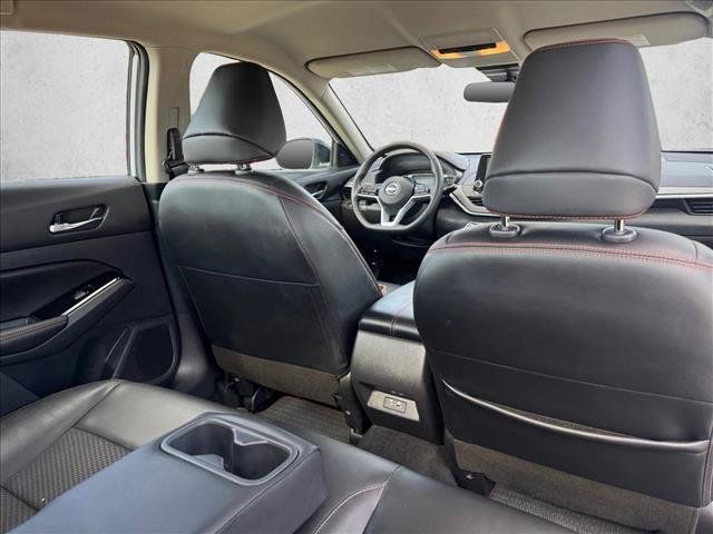 Used 2025 Nissan Altima 2.5 SR AWD/4WD image 21
