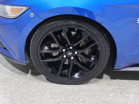 Used 2017 Ford Mustang GT Premium RWD image 9