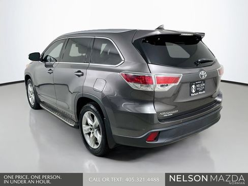Used 2016 Toyota Highlander Limited FWD image 8