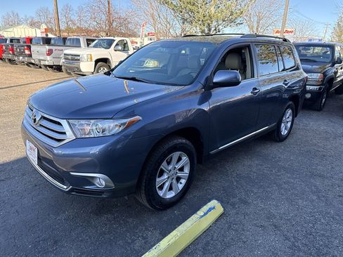 Used 2013 Toyota Highlander SE image 2