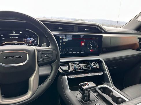 Certified 2022 GMC Sierra 1500 Denali image 26
