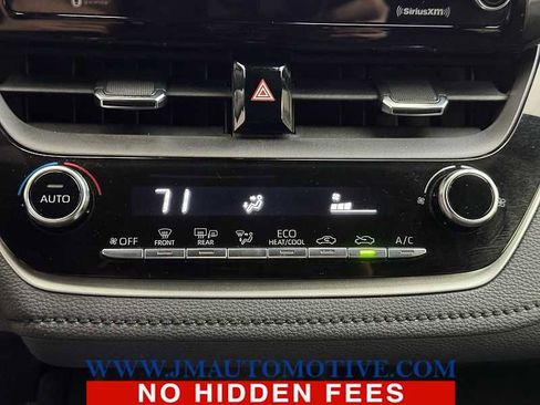 Used 2021 Toyota Corolla SE FWD image 36