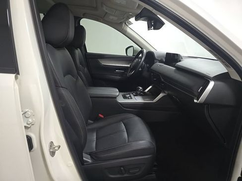 Used 2024 MAZDA CX-90 3.3 Turbo w/ Preferred Plus AWD/4WD image 4