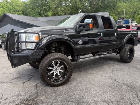 Used 2015 Ford F250 Platinum w/ FX4 Off-Road Package image 3