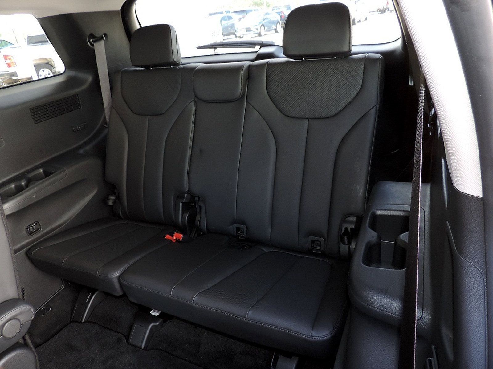 Used 2025 Hyundai Palisade SEL FWD image 14