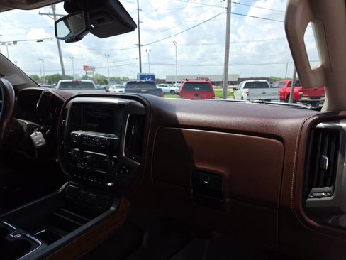 Used 2016 Chevrolet Silverado 2500 High Country w/ Duramax Plus Package AWD/4WD image 33