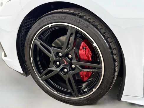 Used 2021 Chevrolet Corvette Stingray Preferred Cpe w/ 2LT RWD image 30