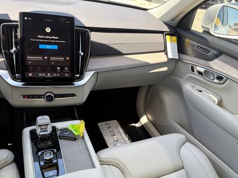 New 2026 Volvo XC90 B6 Ultra w/ Protection Package image 12