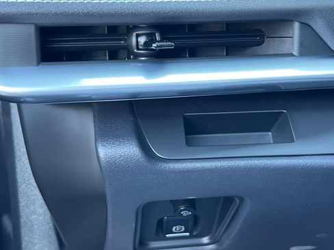 Used 2023 Chevrolet Corvette Stingray Coupe w/ Z51 Performance Package image 32