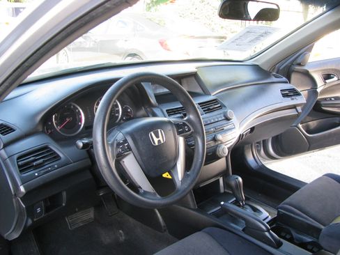 Used 2008 Honda Accord LX image 8