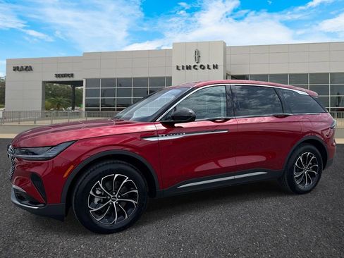New 2026 Lincoln Nautilus Premier AWD/4WD image 7