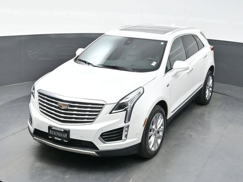 Used 2017 Cadillac XT5 Platinum w/ Driver Assist Package AWD/4WD image 28