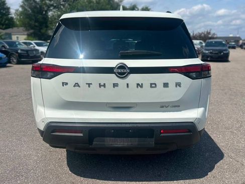 Used 2024 Nissan Pathfinder SV AWD/4WD image 6