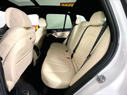 Used 2021 BMW X5 sDrive40i w/ Convenience Package image 19