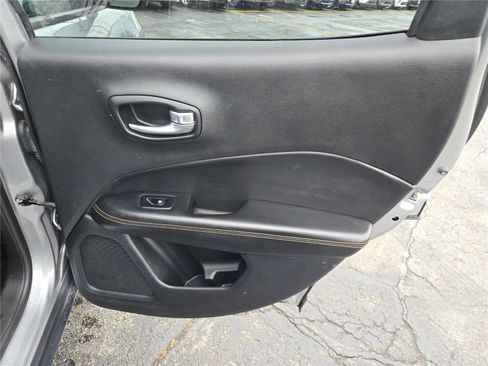 Used 2020 Jeep Compass Limited AWD/4WD image 8