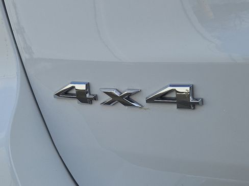 Used 2015 Jeep Grand Cherokee Summit image 31