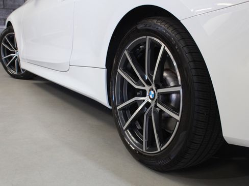 Used 2023 BMW 430i Convertible w/ Premium Package RWD image 28
