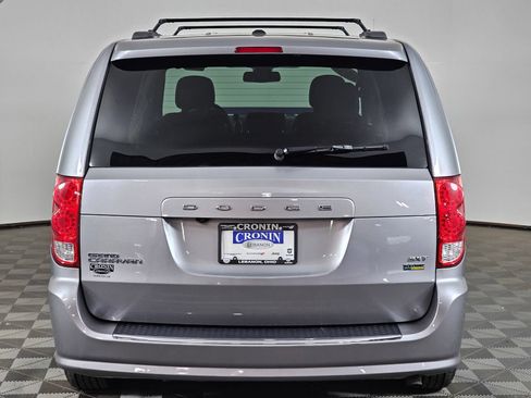 Used 2019 Dodge Grand Caravan SXT FWD image 32