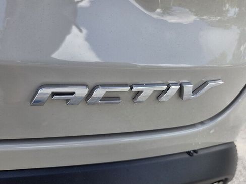 New 2026 Chevrolet Trax ACTIV w/ Sunroof Package FWD image 33
