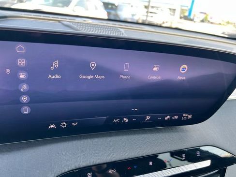 Certified 2025 Buick Enclave Preferred FWD image 21