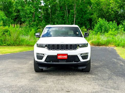 Used 2025 Jeep Grand Cherokee Limited 4xe w/ Luxury Tech Group II AWD/4WD image 5