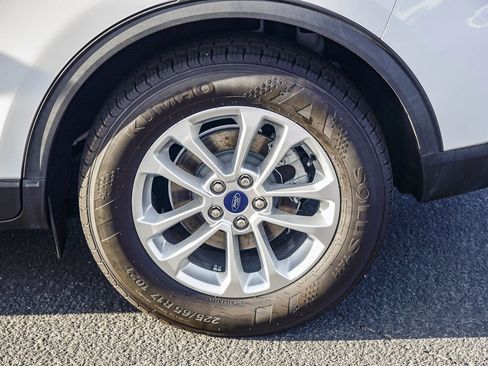 Used 2020 Ford Escape SE image 8