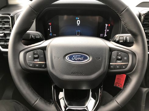 New 2025 Ford Ranger XLT w/ FX4 Off-Road Package image 15