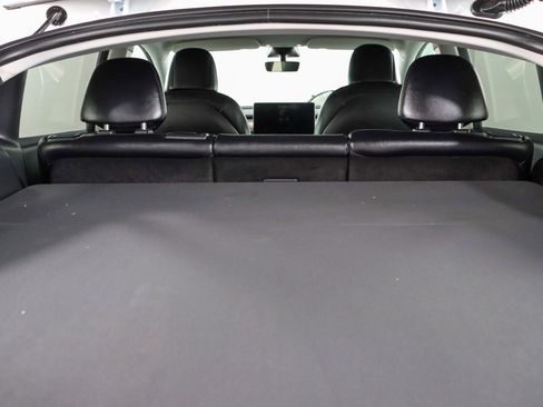 Used 2023 Tesla Model Y Performance AWD/4WD image 27