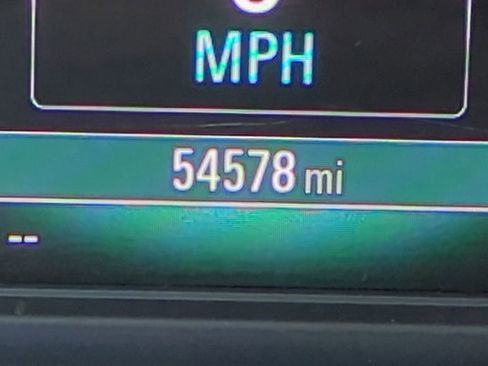 Used 2018 Buick Enclave Essence image 29