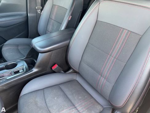 Used 2022 Chevrolet Equinox RS FWD image 10