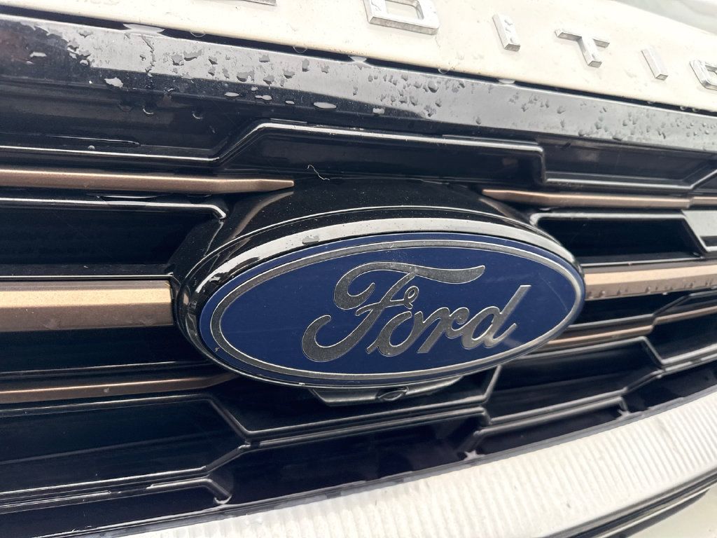 Used 2025 Ford Expedition King Ranch AWD/4WD image 5