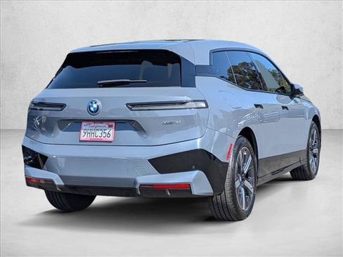 Used 2024 BMW iX xDrive50 w/ Sport Package AWD/4WD image 5