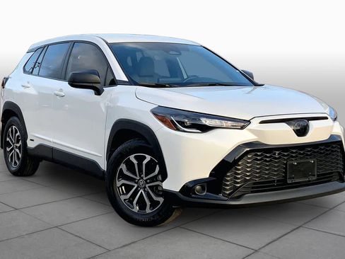 Used 2024 Toyota Corolla Cross AWD Hybrid image 3
