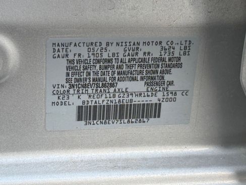 Used 2025 Nissan Versa SV FWD image 27