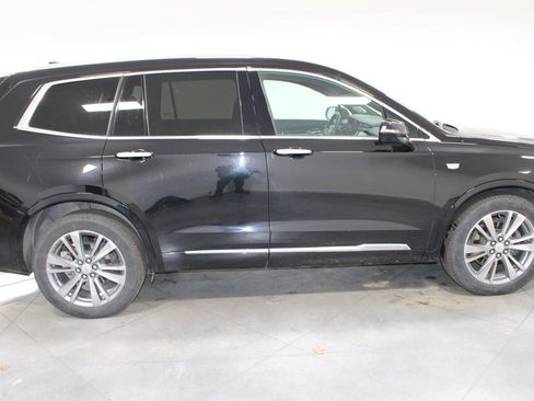 Used 2024 Cadillac XT6 Premium Luxury image 11
