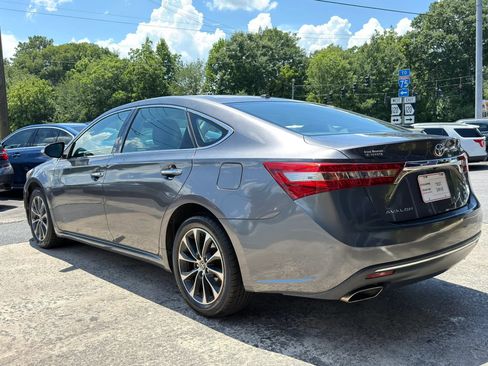 Used 2016 Toyota Avalon XLE FWD image 8