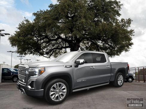 Used 2020 GMC Sierra 1500 Denali w/ Denali Ultimate Package AWD/4WD image 1
